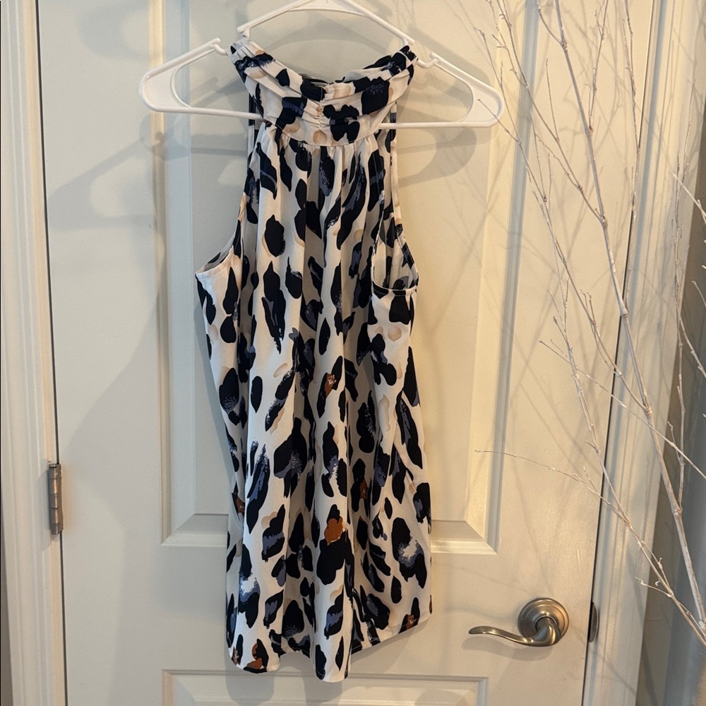 Chic Leopard Print Halter Top